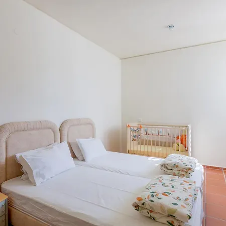 Villa Serenity With Pool, Kalesa Heraklion *